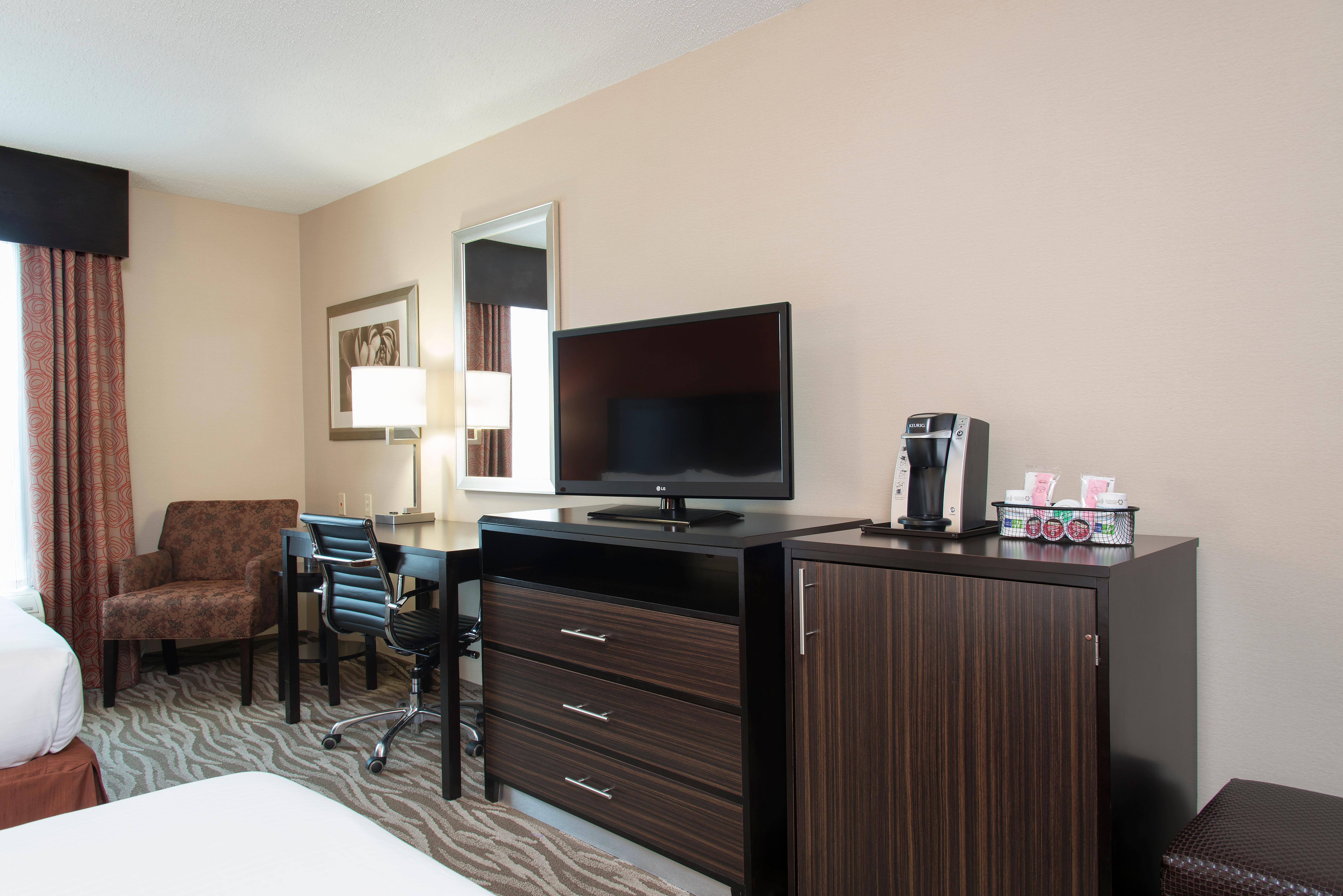 Holiday Inn Express Hotel & Suites Grand Rapids-North By Ihg Walker Exterior foto
